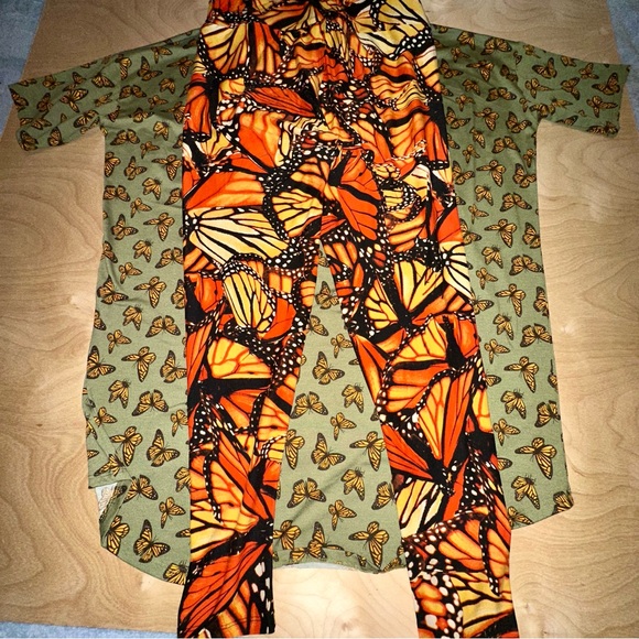 LuLaRoe XL Monarch Butterfly Irma Top and TC Leggings Set New Without Tags - Picture 8 of 8